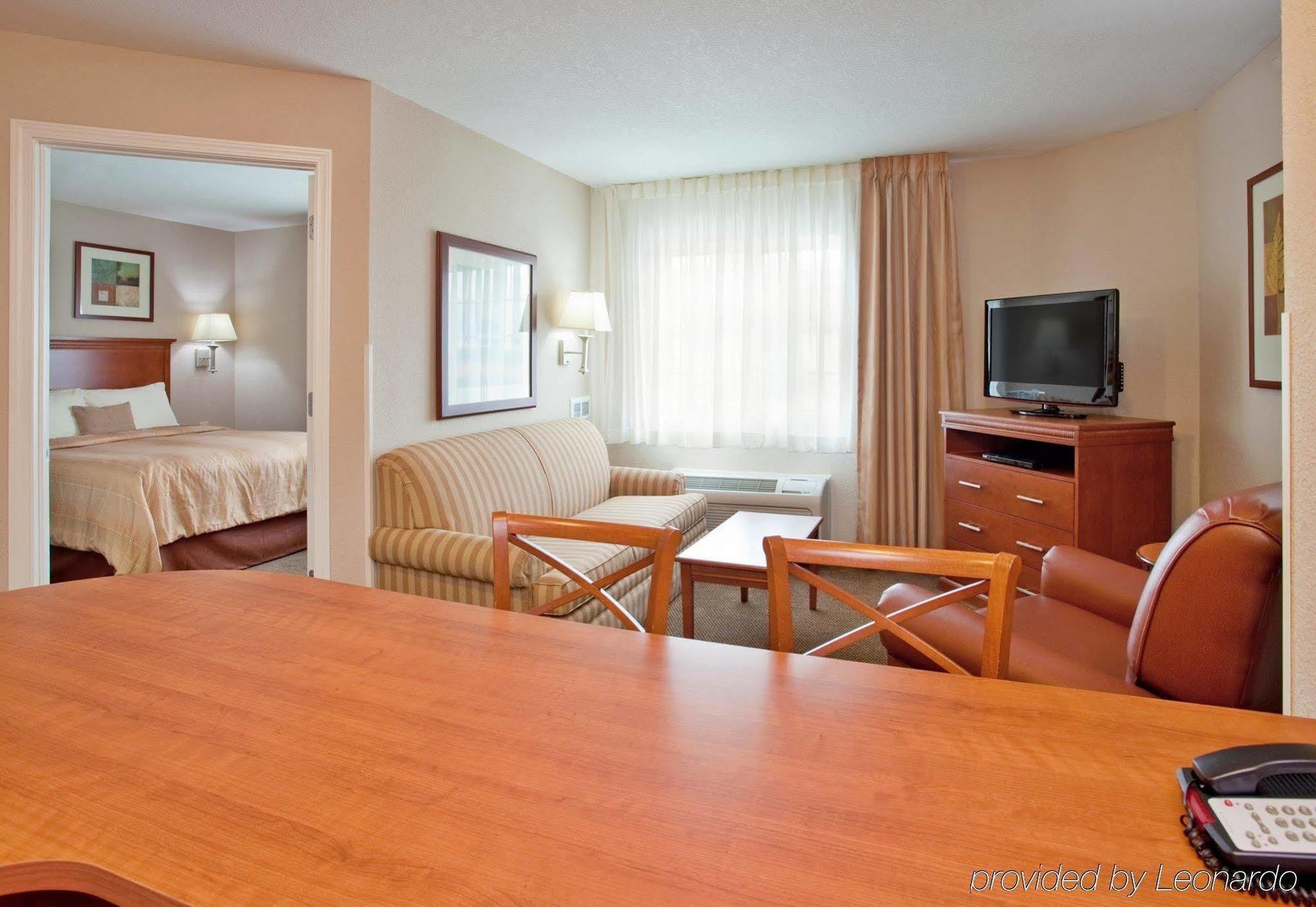 Candlewood Suites Kansas City Airport Номер фото
