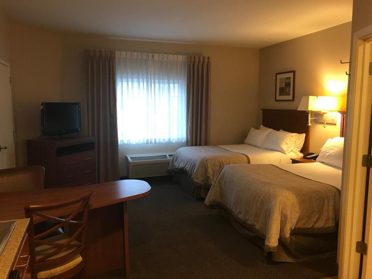 Candlewood Suites Kansas City Airport Экстерьер фото